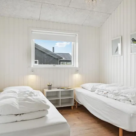 Nice Home In Frørup With Kitchen